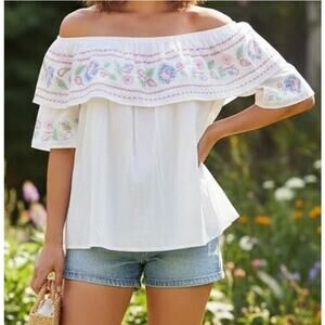 Fashion Chic Off Shoulder White Embroidered Top NWT Large